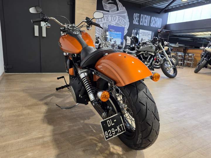 moto Harley occasion DYNA STREET BOB 1690