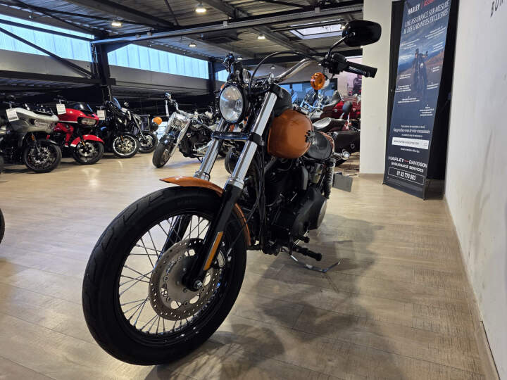 moto Harley occasion DYNA STREET BOB 1690