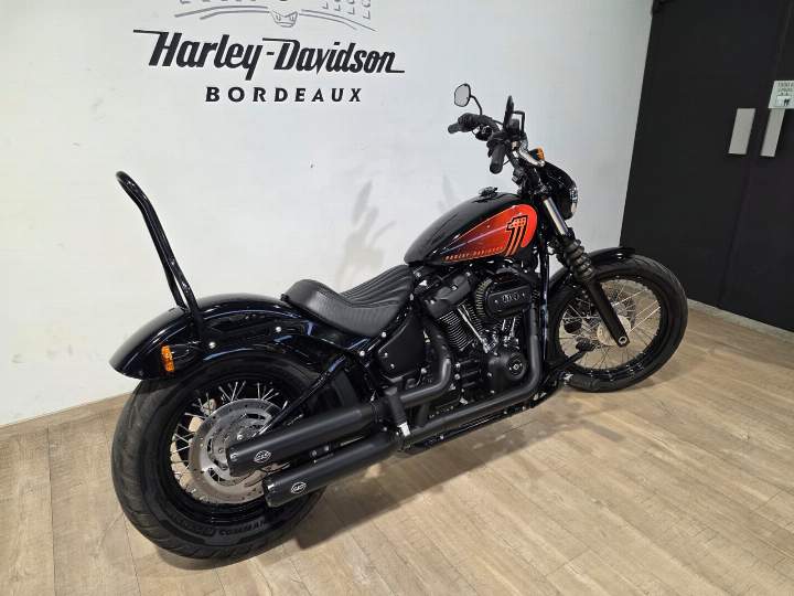 moto Harley occasion SOFTAIL STREET BOB 1868