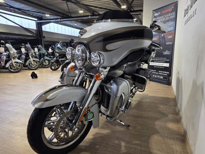 moto Harley occasion TOURING ELECTRA GLIDE 1800 ULTRA LIMITED CVO