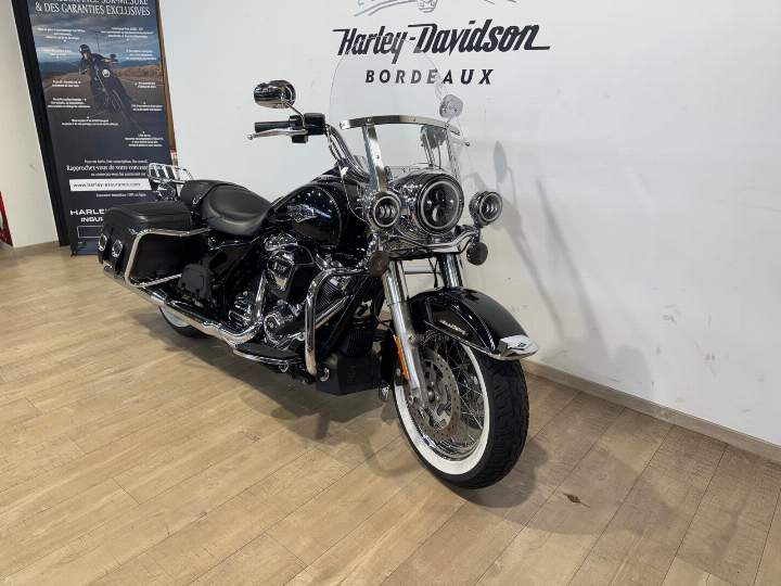 moto Harley occasion TOURING ROAD KING 1745 CLASSIC