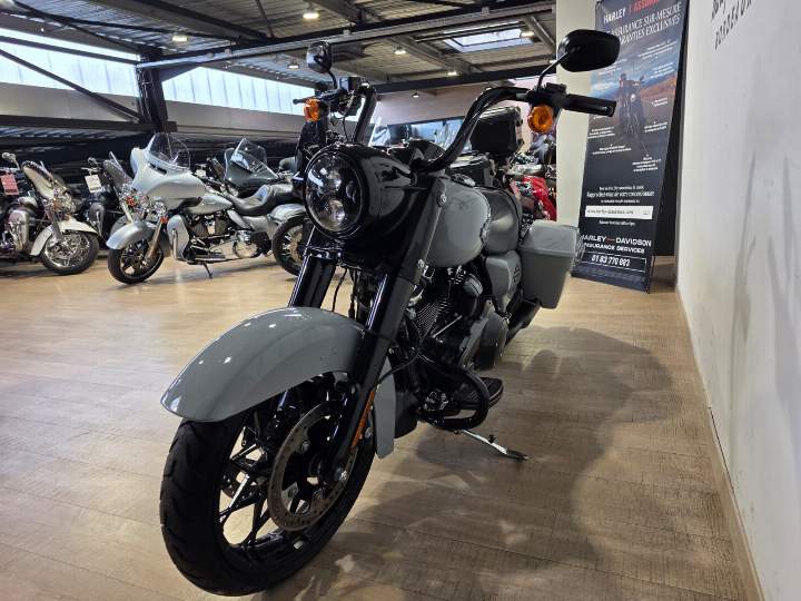 moto Harley occasion TOURING ROAD KING 1868 SPECIAL