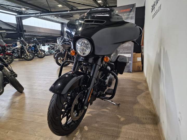 moto Harley occasion TOURING STREET GLIDE 1868 SPECIAL