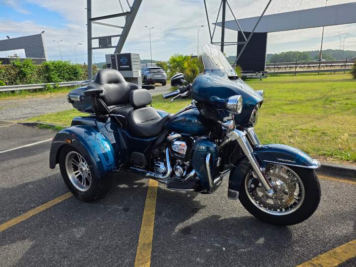 moto Harley occasion TRIKE TRI GLIDE 1868 ULTRA