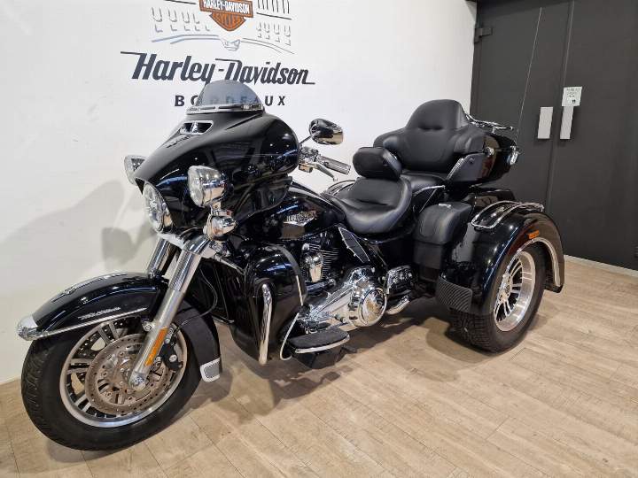 moto Harley occasion TRIKE TRI GLIDE 1868 ULTRA