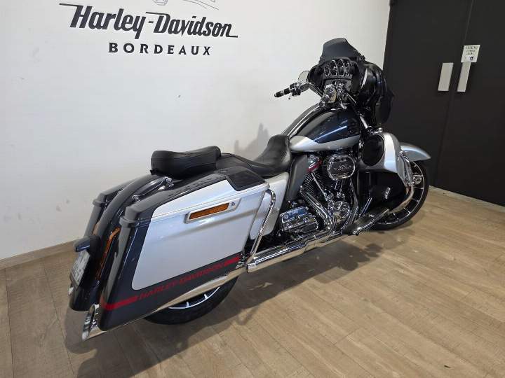 moto Harley occasion TOURING STREET GLIDE 1923 CVO 