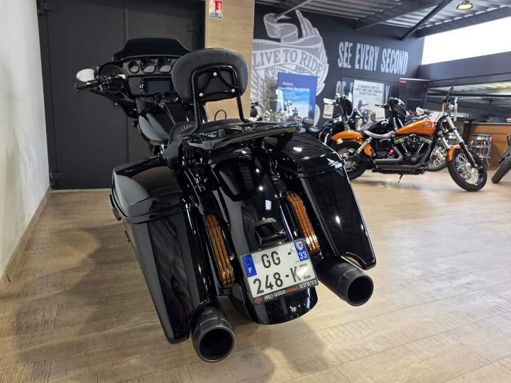 moto Harley occasion TOURING STREET GLIDE 1923 CVO 
