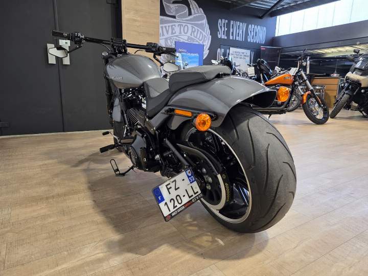 moto Harley occasion SOFTAIL BREAKOUT 1868