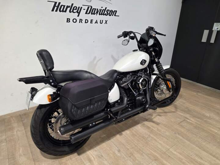 moto Harley occasion SOFTAIL STREET BOB 1745
