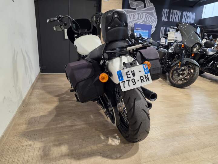moto Harley occasion SOFTAIL STREET BOB 1745
