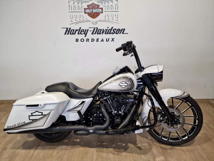 moto Harley occasion TOURING ROAD KING 1745 SPECIAL