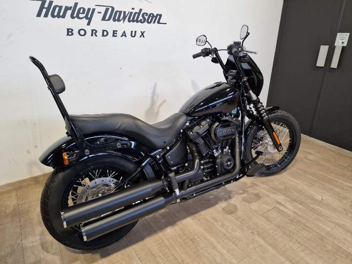 moto Harley occasion SOFTAIL STREET BOB 1868