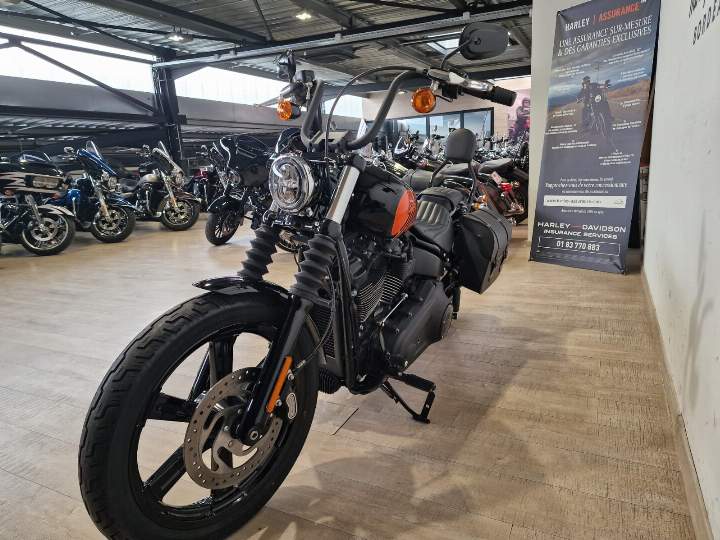 moto Harley occasion SOFTAIL STREET BOB 1868