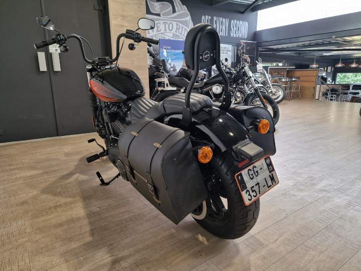 moto Harley occasion SOFTAIL STREET BOB 1868