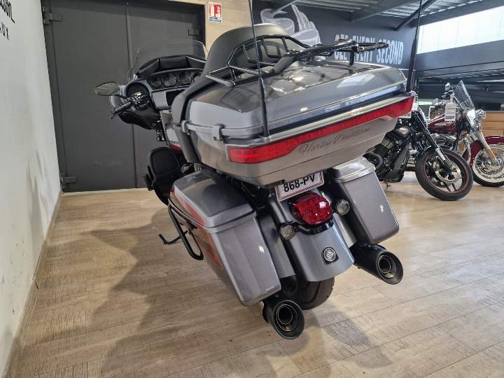moto Harley occasion TOURING ULTRA LIMITED 1923 CVO