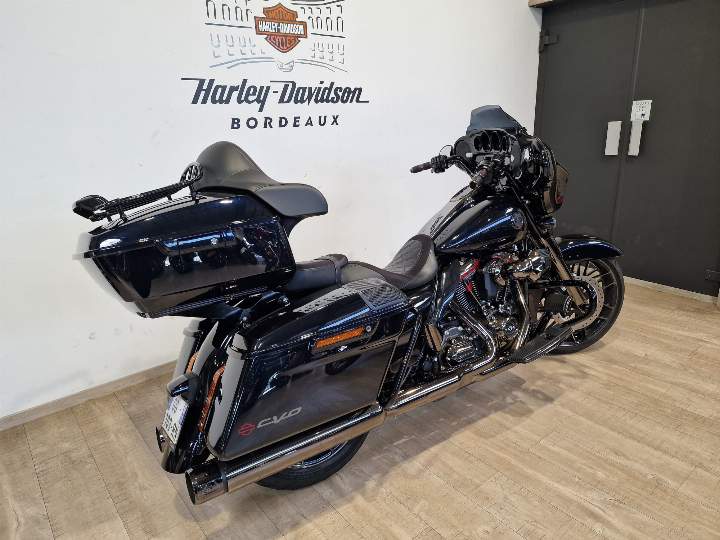 moto Harley occasion TOURING STREET GLIDE 1923 CVO 