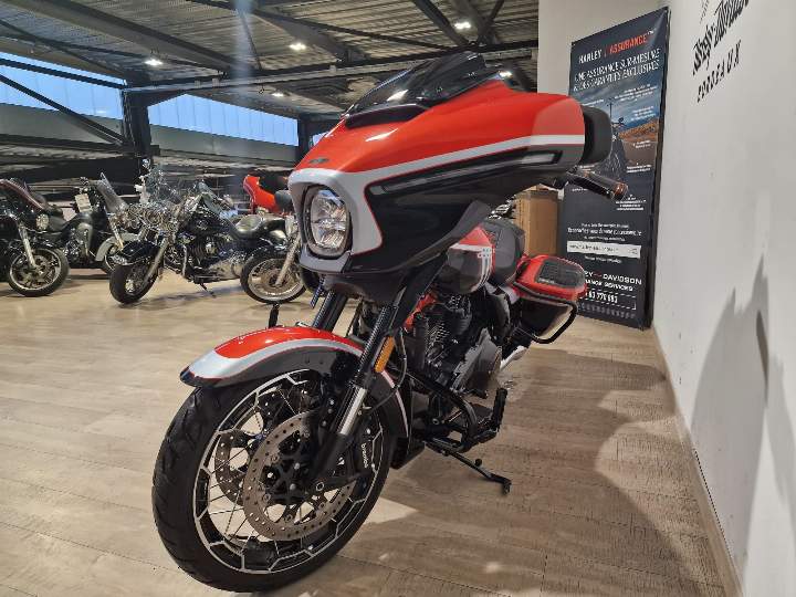 moto Harley occasion TOURING STREET GLIDE 1923 CVO 