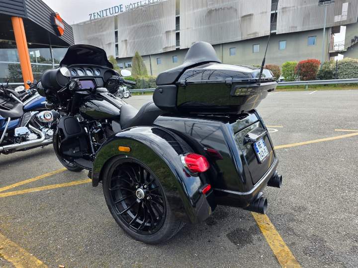 moto Harley occasion TRIKE TRI GLIDE 1868 ULTRA