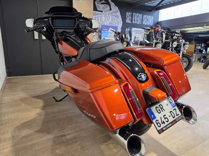 moto Harley occasion TOURING STREET GLIDE 1977 CVO 