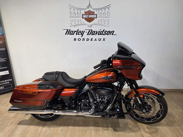 moto Harley occasion TOURING STREET GLIDE 1977 CVO 