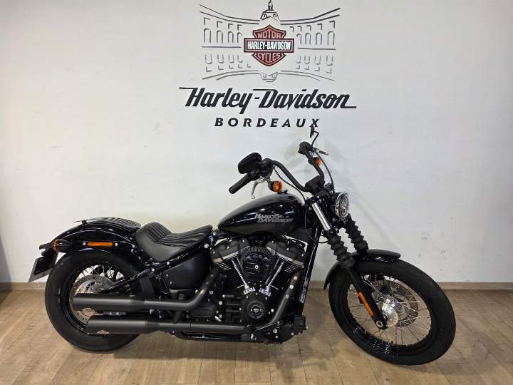 moto Harley occasion SOFTAIL STREET BOB 1745