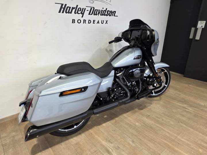 moto Harley occasion TOURING STREET GLIDE 1923