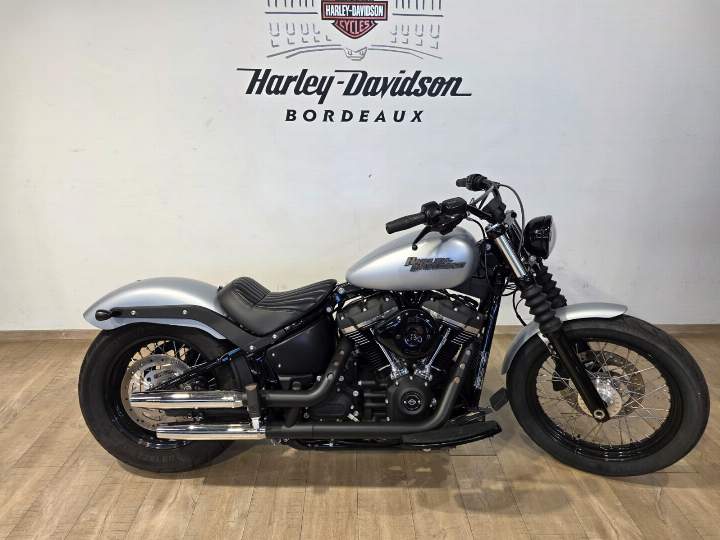 moto Harley occasion SOFTAIL STREET BOB 1745