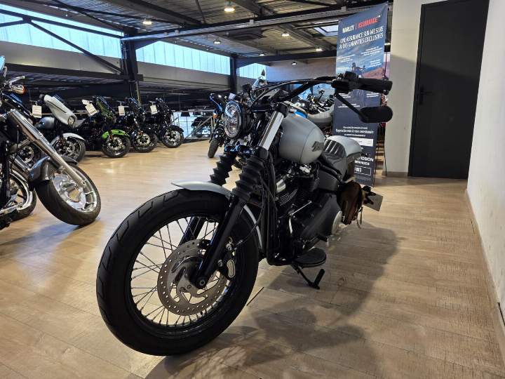 moto Harley occasion SOFTAIL STREET BOB 1745
