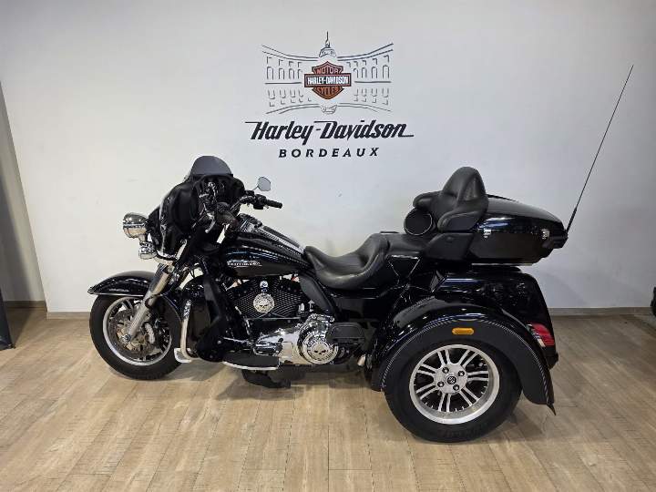 moto Harley occasion TRIKE TRI GLIDE 1690 ULTRA
