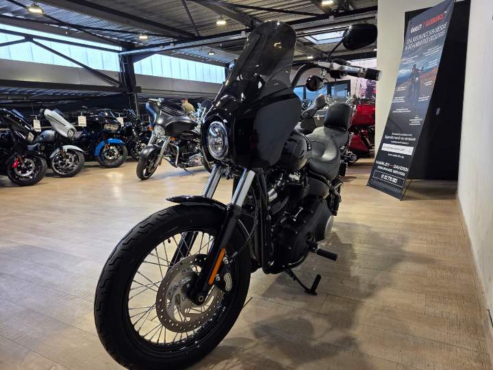 moto Harley occasion SOFTAIL STREET BOB 1745