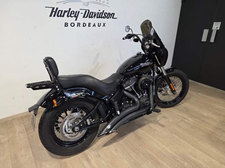 moto Harley occasion SOFTAIL STREET BOB 1745