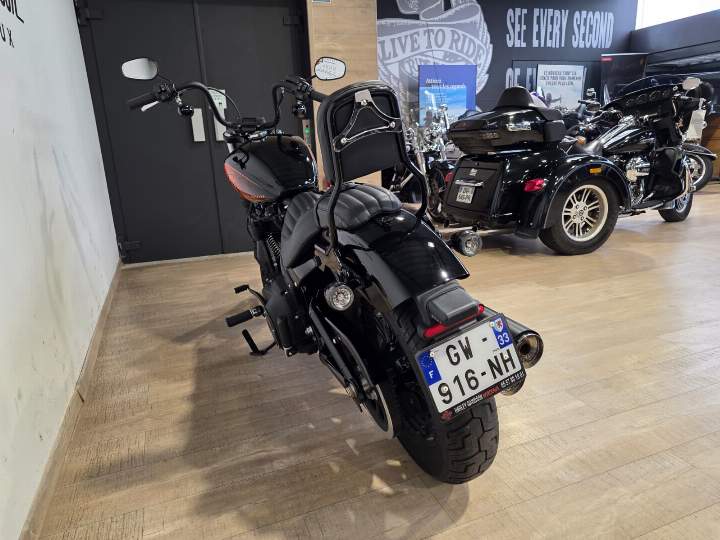 moto Harley occasion SOFTAIL STREET BOB 1868