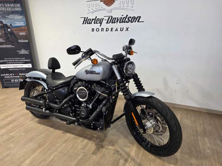 moto Harley occasion SOFTAIL STREET BOB 1745