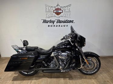 Harley Davidson d'occasion TOURING STREET GLIDE 1800 CVO