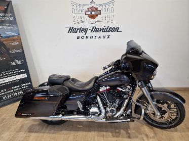 Harley Davidson d'occasion TOURING STREET GLIDE 1923 CVO 
