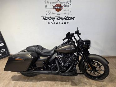 Harley Davidson d'occasion TOURING ROAD KING 1868 SPECIAL